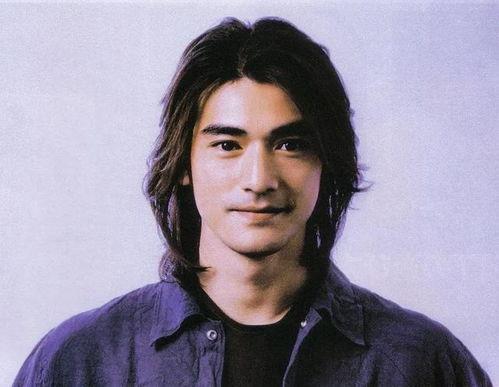 王中磊爆料金城武视频,明星隐私边界何在？  第3张